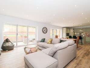 Cottage | Living area