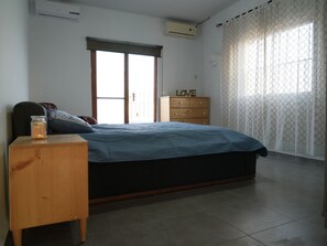 3 chambres, fer et planche à repasser, Wi-Fi, literie fournie