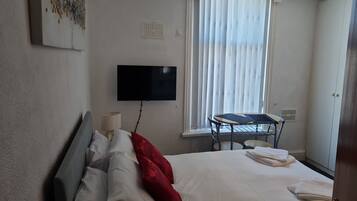 1 bedroom, iron/ironing board, WiFi, bed sheets