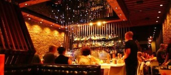 Modern House In The Hills | Killer Location!