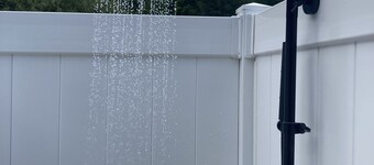 Amenity filled camper with direct Delaware River Access