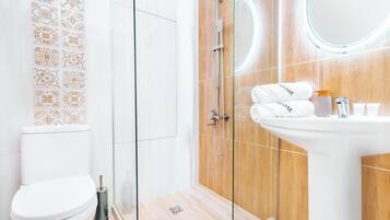 Free toiletries, hair dryer, slippers