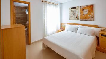 2 soverom, strykejern/-brett, reiseseng for barn og wi-fi (inkludert)