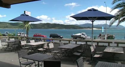 Best OF Mighty Hokianga
opononi Hotel Offering Room With a View of Harbour