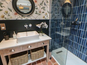 Shower - The Bothy, Riding Hills (Riding Mill)