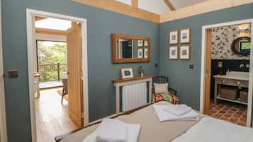 1 Schlafzimmer, kostenloses WLAN, individuell dekoriert