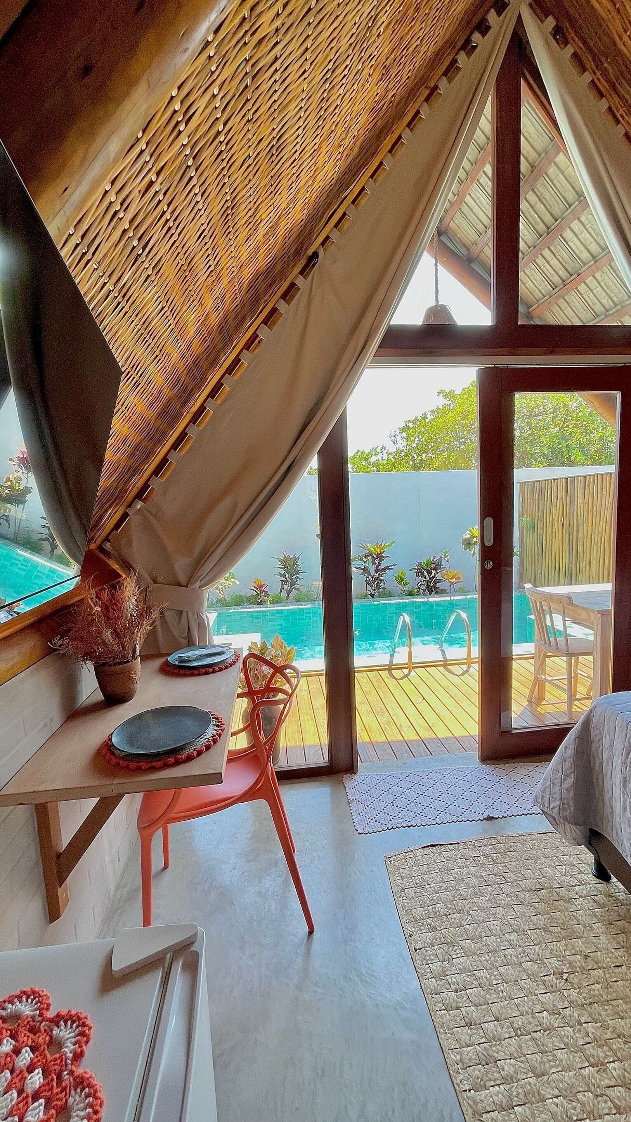 Chalet | Dining