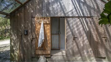 Cabin | Exterior