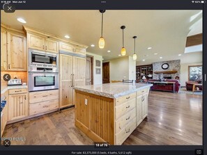 Fridge, microwave, oven, stovetop - Mountain Retreat Park City home. Minutes to ski resorts, Woodward and shopping. (Park City)