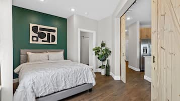 Luxury Apartment, 2 Bedrooms, Non Smoking, City View | Iron/ironing board, free WiFi