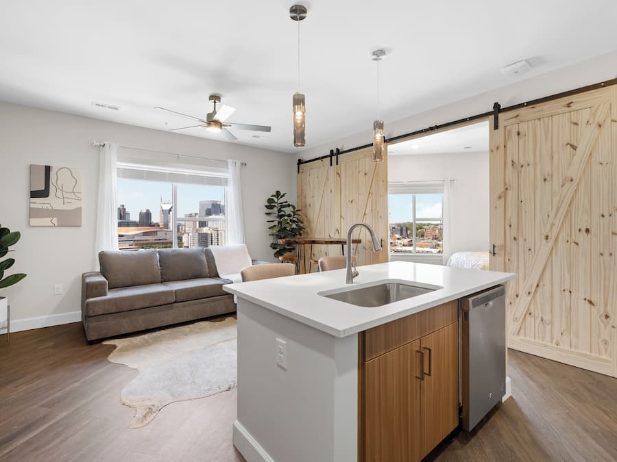 Luxury Apartment, 2 Bedrooms, Non Smoking, City View | Iron/ironing board, free WiFi