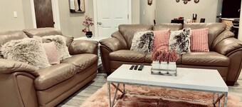 Cozy 2 bedroom basement with 2 beds, kitchen, 75’’ TV and bathroom