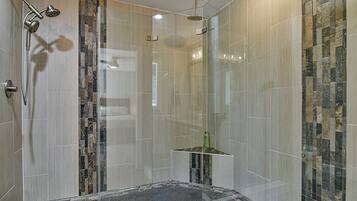 Luxury House | Bathroom