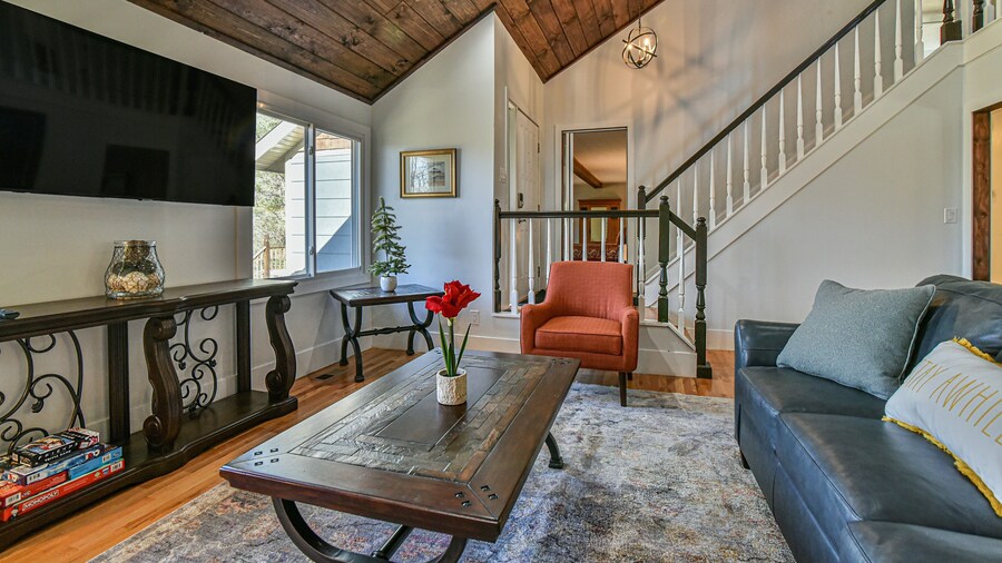 Kingdom on Knollwood