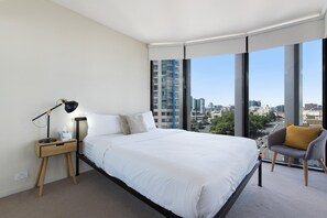 2 slaapkamers, een strijkplank/strijkijzer, gratis wifi, beddengoed