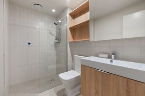 淋浴設備、風筒、提供毛巾