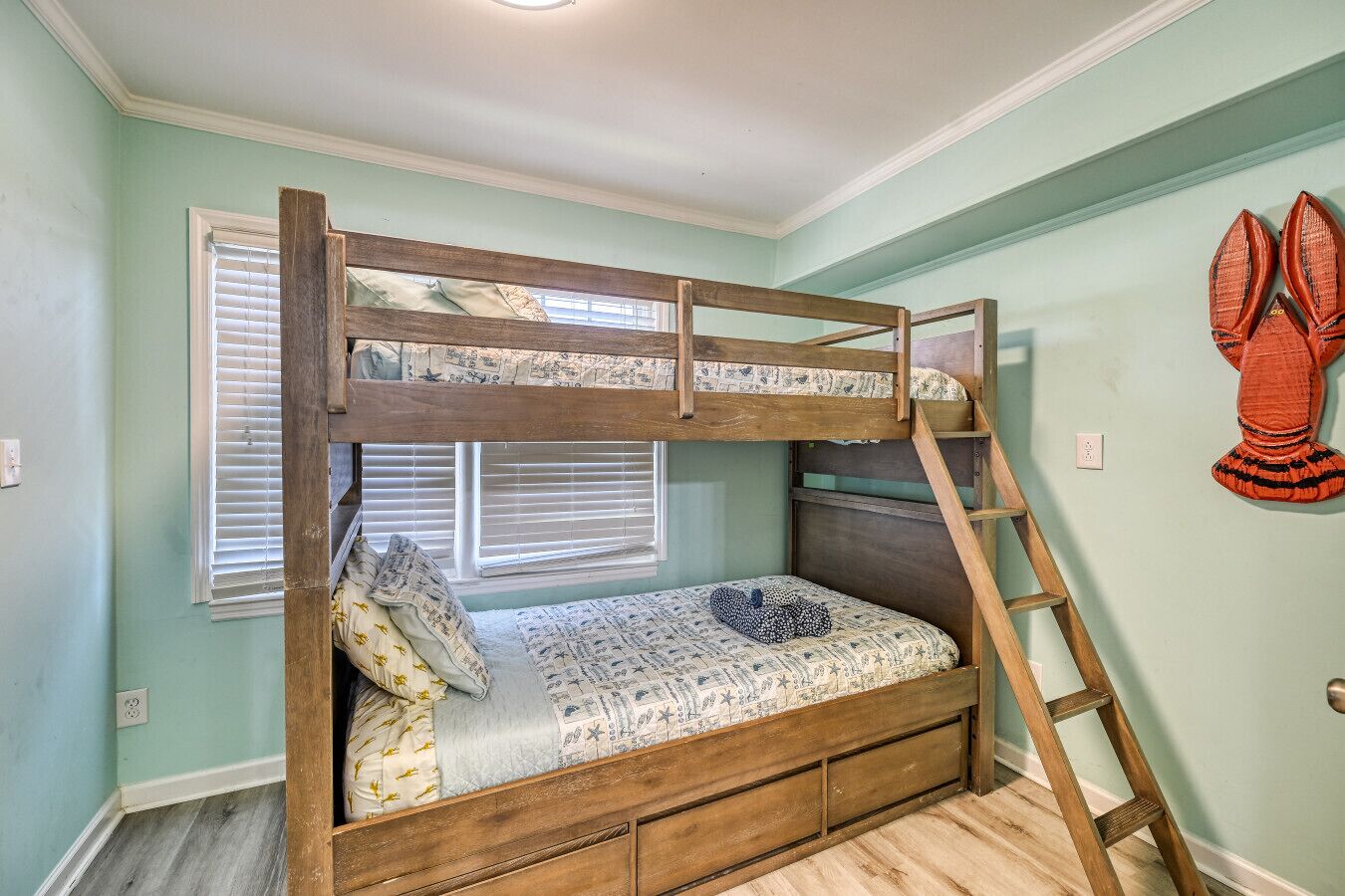 Bunk Bedroom