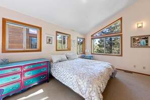 4 habitaciones, tabla de planchar con plancha y wifi gratis 