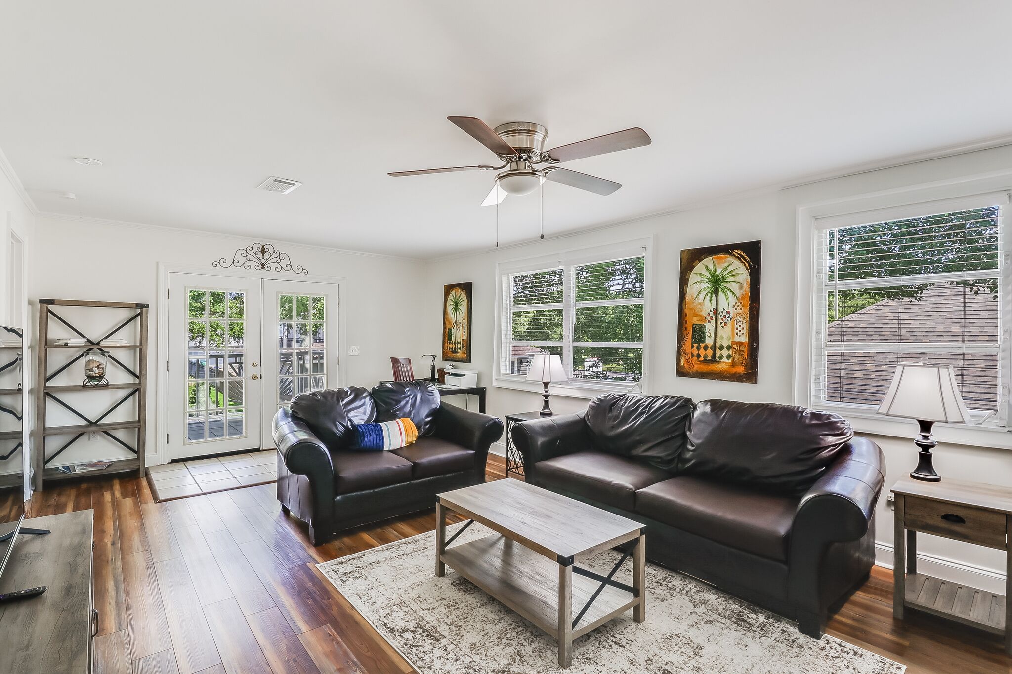 Smart TV, stereo, printers