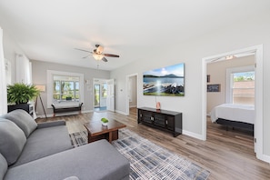 Smart TV, fireplace, video games