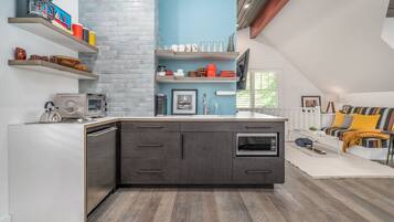 Fridge, microwave, coffee/tea maker, toaster