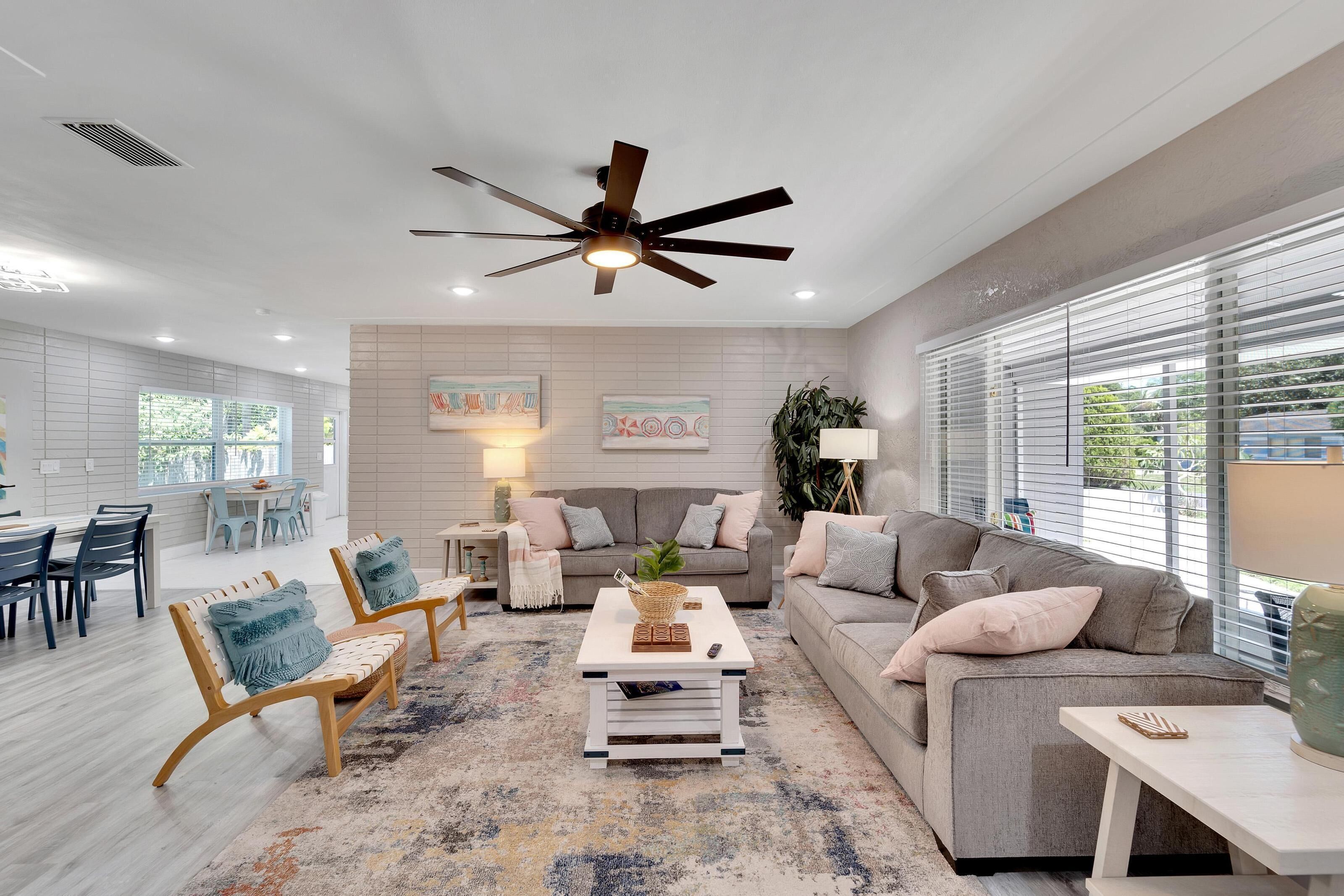 Sunny StPete Tropical Retreat with Private Pool