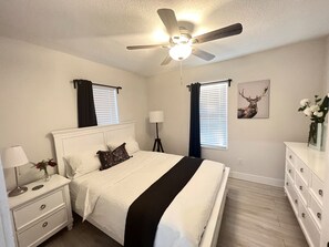 2 habitaciones, escritorio, tabla de planchar con plancha y wifi gratis 