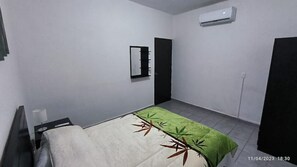 2 quartos, ferros/tábuas de passar roupa, Wi-Fi de cortesia