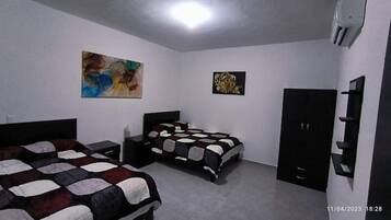 2 Schlafzimmer, Bügeleisen/Bügelbrett, kostenloses WLAN, Bettwäsche