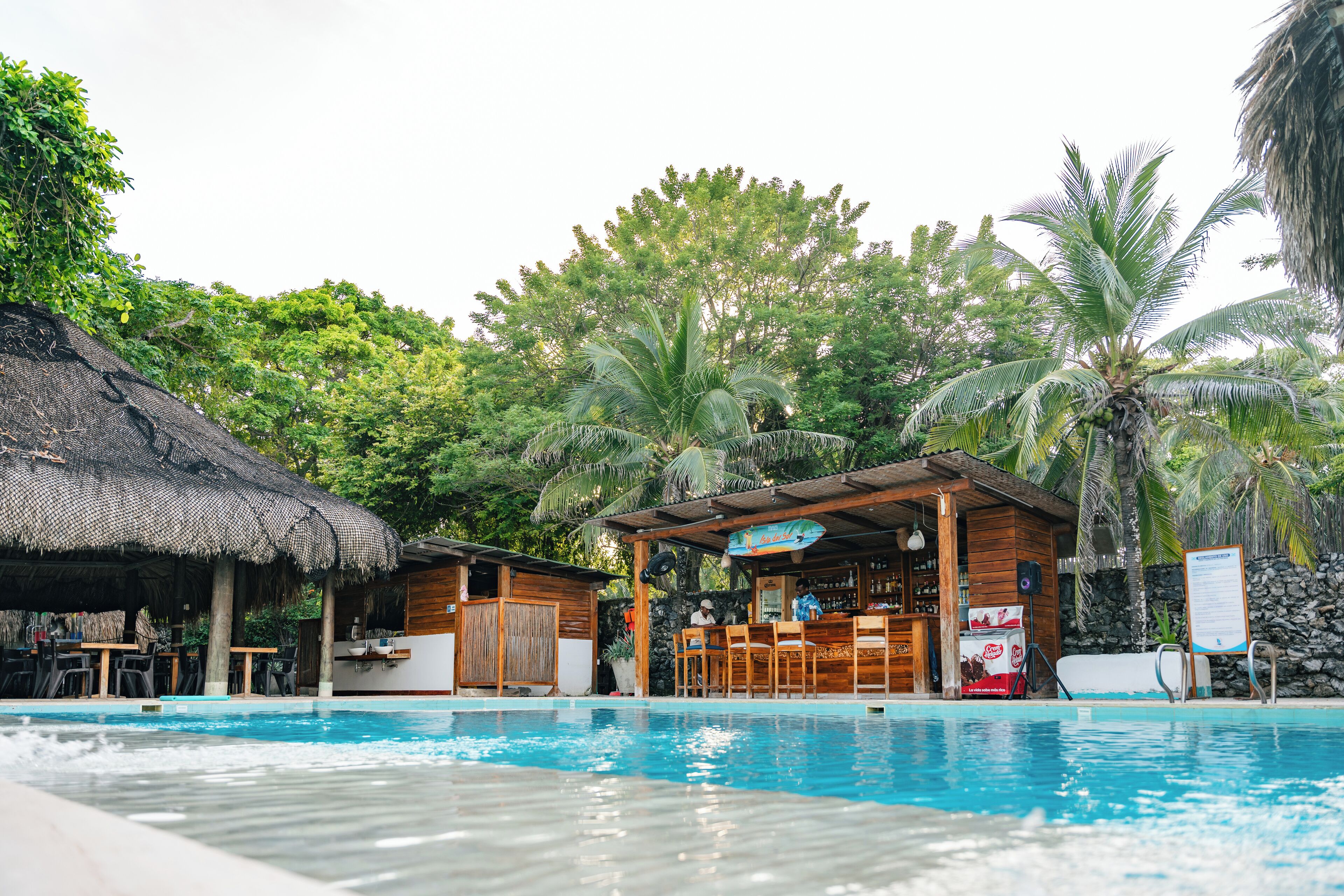 2 座室外游泳池