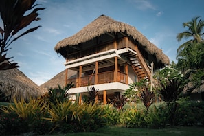 1 bedroom, in-room safe, individually decorated, individually furnished - Hotel Isla del Sol (Rosario Islands)