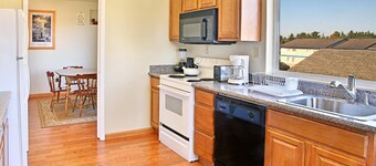 Top Town Condo at Maris Stella