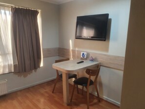 Dining - Amplio Departamento en el Corazón de Providencia. Metro Pedro de Valdivia (santiago)