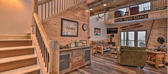 Rustic 3-story Pittsburg Cabin w/ Lake & Mtn Views