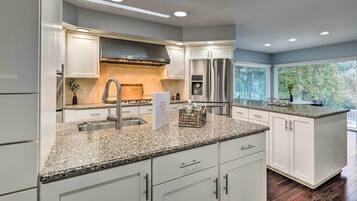 House (6 Bedrooms) | Bahagian dalam