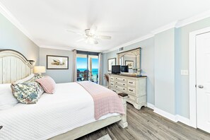 2 slaapkamers, een strijkplank/strijkijzer, wifi, beddengoed
