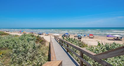 La Mirage Condo 319 Beachfront Resort Condominiums with Private Boardwalk