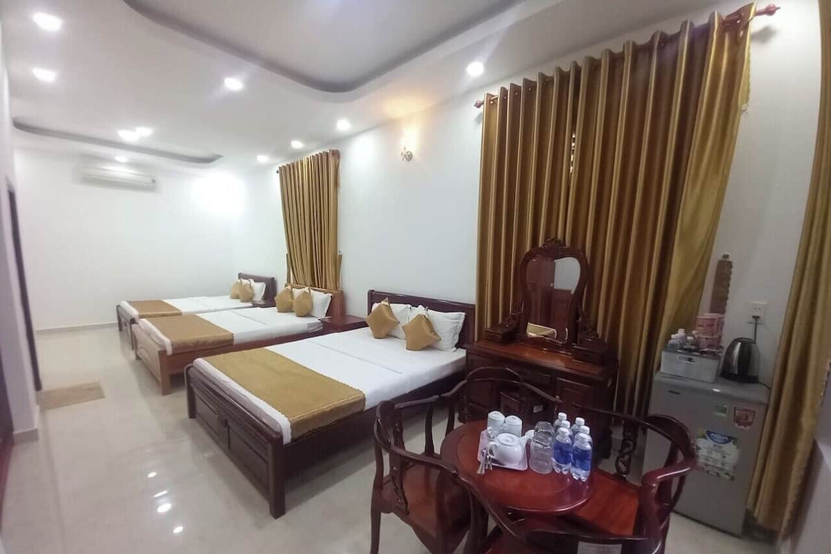 Family Villa | 1 bedroom, memory foam beds, minibar, individually decorated