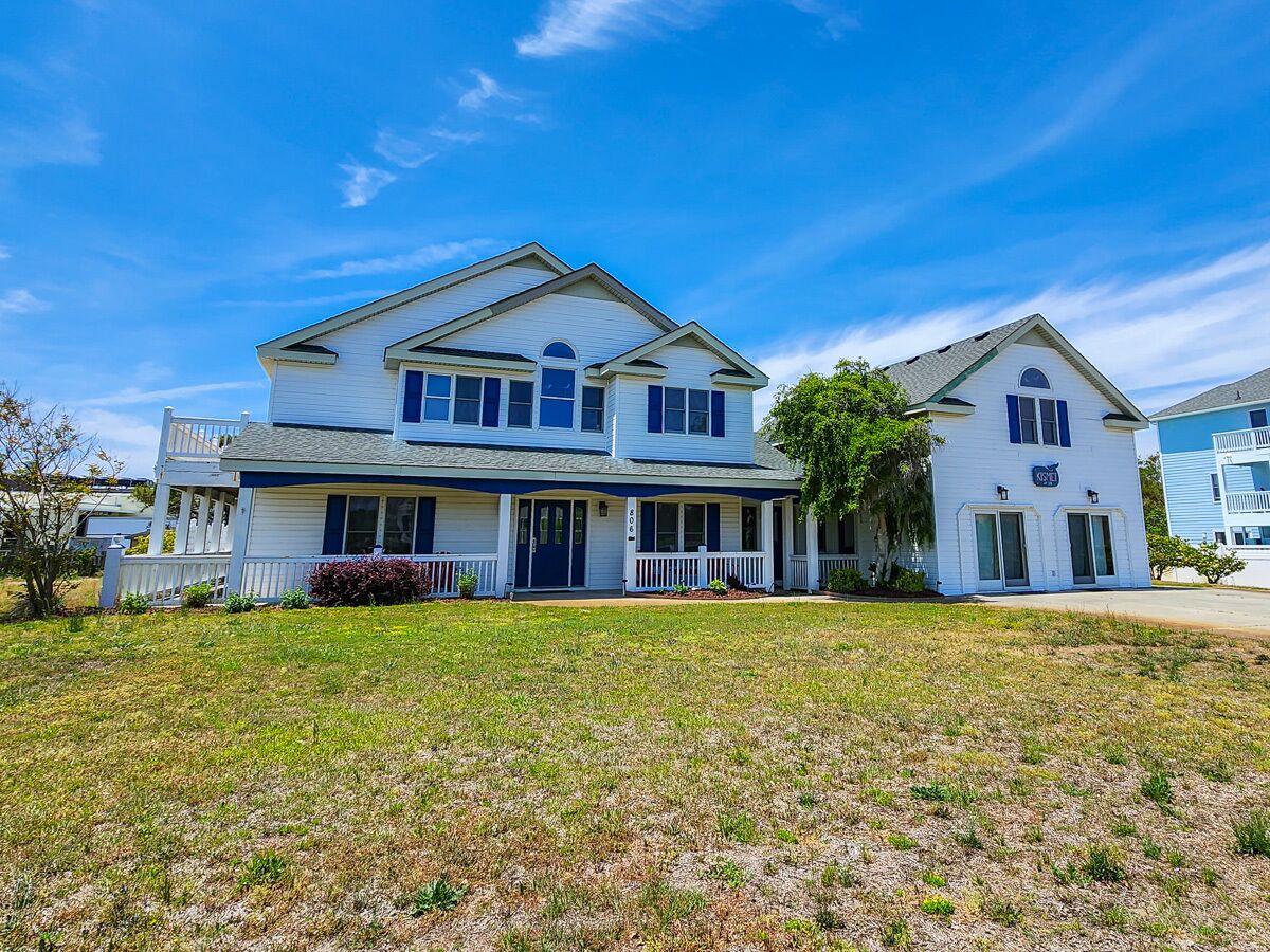 Newly Renovated - 6 BR w/Pool - Summer 2024 Availability