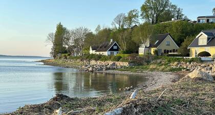 Small cozy summer house near the Isefjord