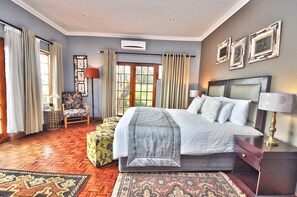 Executive Room | 1 bedroom, desk - Hibon Lodge (Magaliesberg)