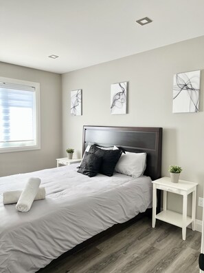 4 chambres, fer et planche à repasser, Wi-Fi, draps fournis