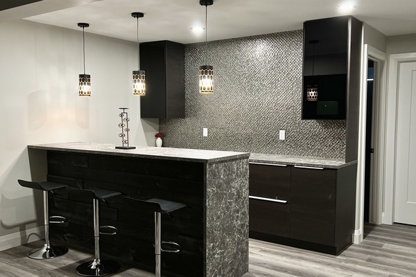 Forno, lavastoviglie, pentole/stoviglie/utensili, spezie