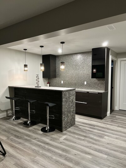 Luxurious and Fashionable Home | Sleeps 8 