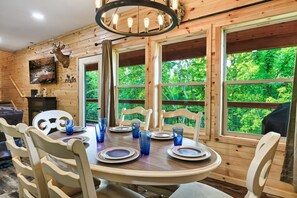 Dining - Modern Cabin with Hot Tub and game room (Sevierville)