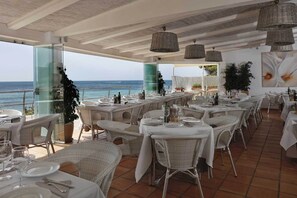 Outdoor dining - Balilos 8 - By Almarina Villas (MORAIRA)