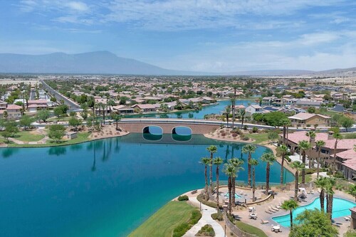 Luxury Modern Breeze 43875 Spiaggia Pl Indio