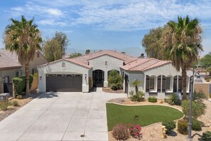 Exterior - Amazing gameroom|PoolSpa|Plenty entertainment (Indio)