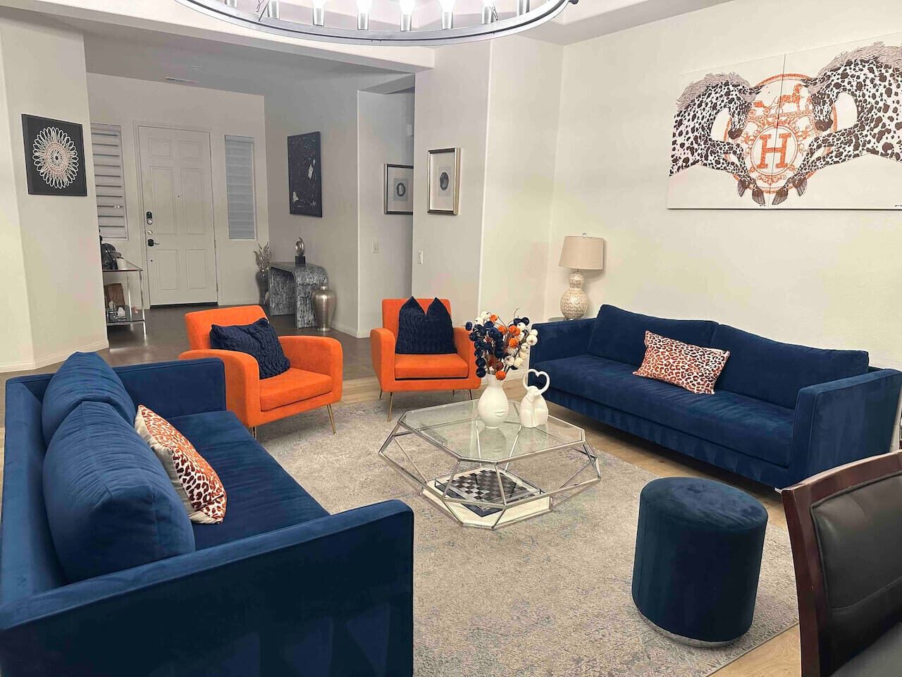 智能電視、壁爐、電子遊戲、足球機