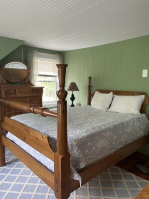 4 bedrooms, free WiFi, bed sheets